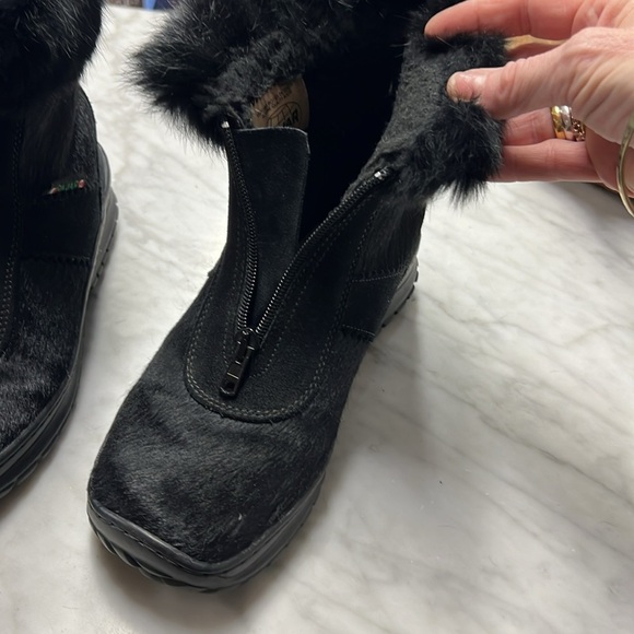 Pajar Black Pony Hair and Faux Fur Zip Front Winter Boots Size 39 - Picture 9 of 12